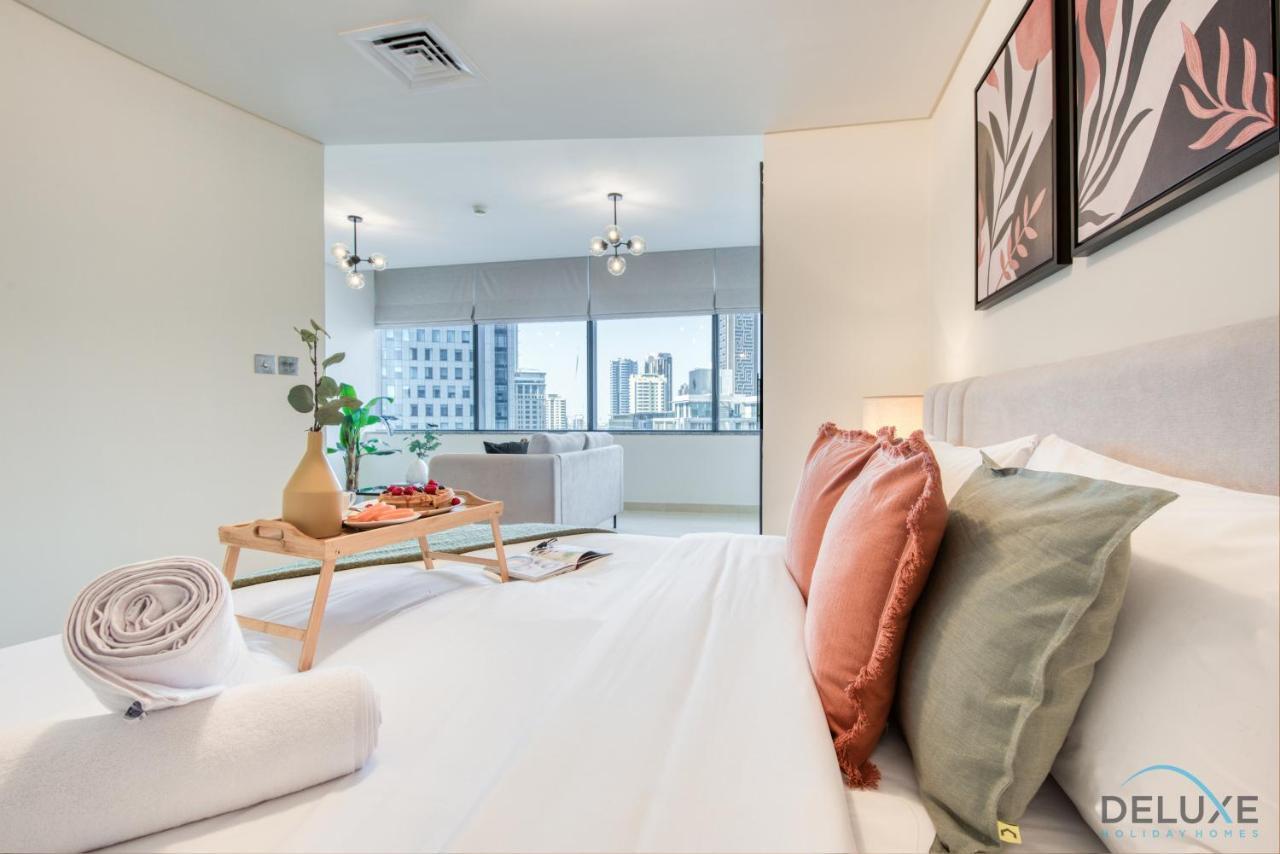 Unbeatable Rate Stylish 1Br With Balcony Near Metro By Deluxe Holiday Homes Дубай Екстериор снимка